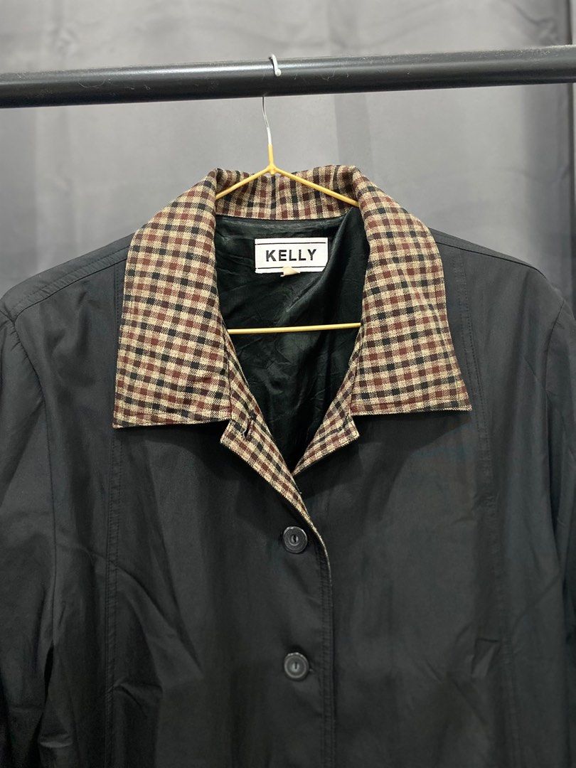Coat/jacket (Category: Coats, Jackets and Outerwear) located in Makati City. Submitted by masterofjazz (Listing ID 1325601265, Image 3). Description: W20xL28 P160.