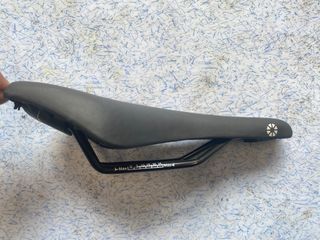 （分類：）位於 。 由 dannymo.1 提交（商品編號 1325479400，圖片 1）。簡介： 。