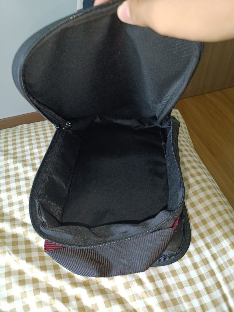 Decathlon shoe bag store
