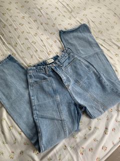 (Category: ) located in . Submitted by cashewwnut (Listing ID 1325530576, Image 1). Description: .