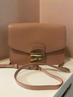 （分類：）位於 。 由 1108BH 提交（商品編號 1325517108，圖片 1）。簡介： 。