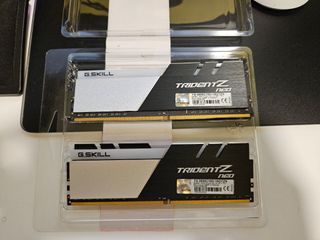 （分類：）位於 。 由 redcd 提交（商品編號 1325565731，圖片 1）。簡介： 。