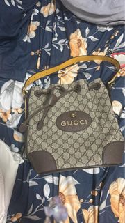 (Category: ) located in . Submitted by ladyluxebag (Listing ID 1325613488, Image 1). Description: .