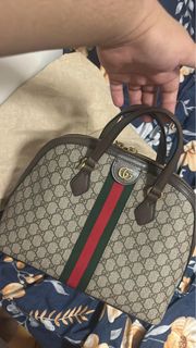(Category: ) located in . Submitted by ladyluxebag (Listing ID 1325613553, Image 1). Description: .