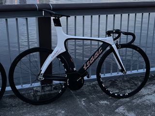 (Category: ) located in . Submitted by evobikecomponents (Listing ID 1325509633, Image 1). Description: .