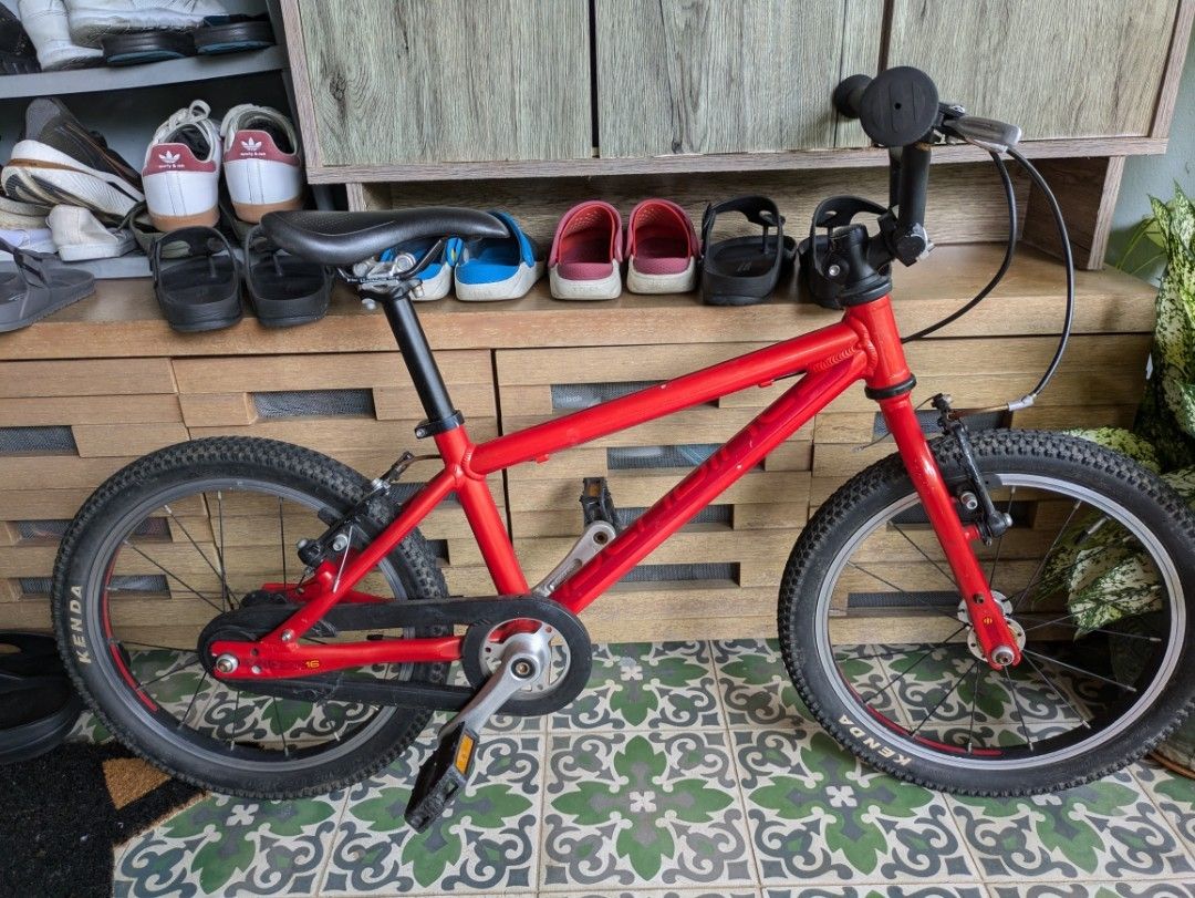 Cnoc 16 islabike shop