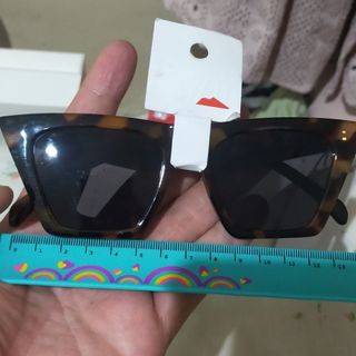 (Kategori: ) berada di . Dikirim oleh sneakersvibe (ID iklan 1325454544, Gambar 1). Deskripsi: .