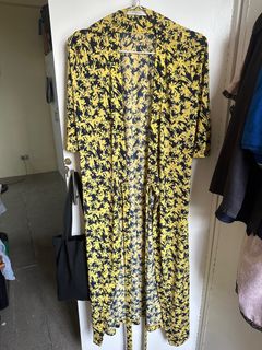(Category: ) located in . Submitted by declutterwithyouandme (Listing ID 1325472714, Image 1). Description: .