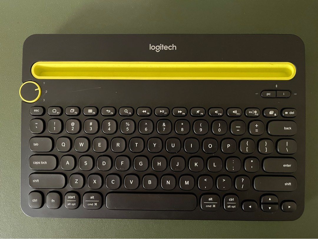 Logitech K480 (Category: Computer Keyboard) located in San Mateo. Submitted by jar.guzman (Listing ID 1325483164, Image 1). Description: Purchased online RFS: bought an Apple Folio Keyboard.