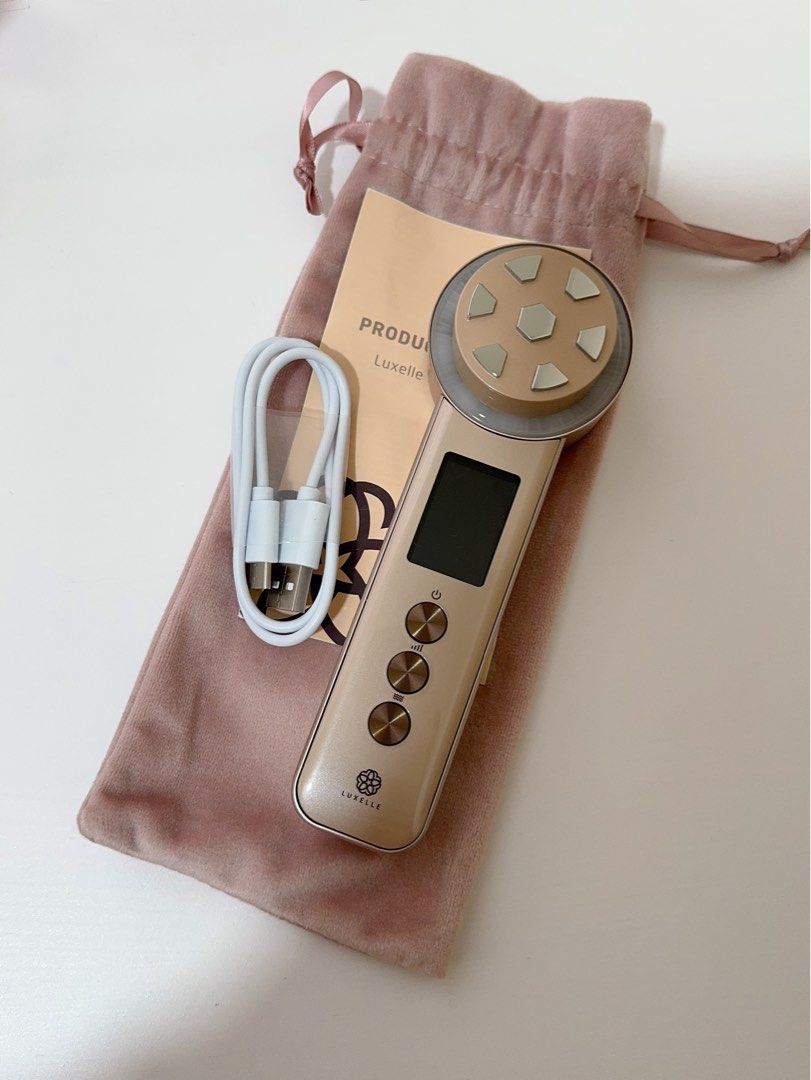 Luxelle RF Beauty Wand (Category: Face Care) located in Paranaque City. Submitted by MoonMomma.ph (Listing ID 1325546658, Image 3). Description: Prep n’ fix pore care (3 Step Blackhead Remover) Click the link below ⬇️ for product description: https://pureliving.com.ph/products/luxelle-rf-beauty-wand-nude Item/s included: Unit, Charger 🔌, 2 Suction heads, sponge Flaw/s: Almost “as good” as new Original Price: 8,400 Price: 3,800 (SF will be should