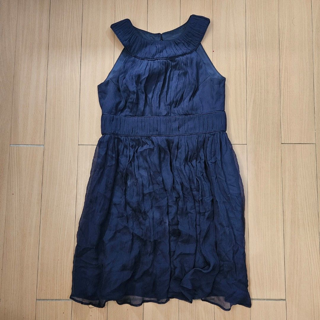 Navy Blue Semi Formal Dress (Category: Dresses) located in Calamba. Submitted by de.cluttierph (Listing ID 1325595337, Image 2). Description: .