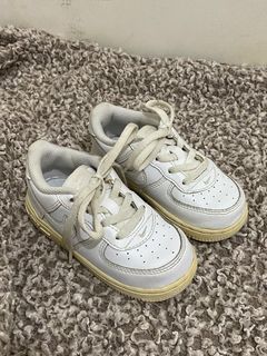 (Category: ) located in . Submitted by stashedgarments (Listing ID 1325518876, Image 1). Description: .