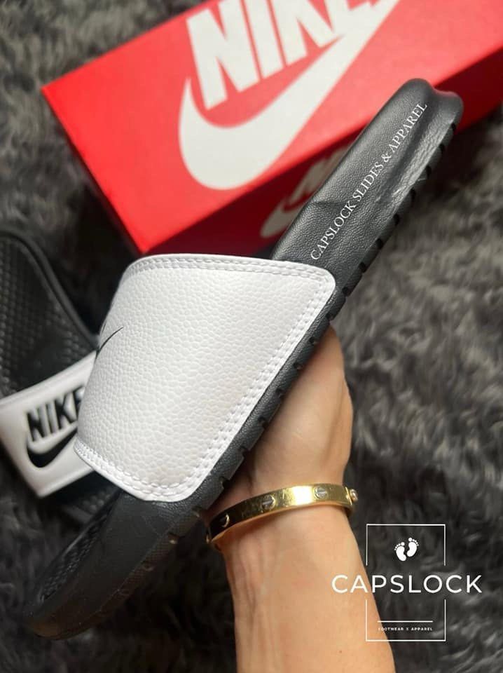 Nike Benassi JDI (Category: Slippers & Slides) located in Manila. Submitted by caps.lock1 (Listing ID 1325569655, Image 3). Description: 𝑵𝒊𝒌𝒆 𝑩𝒆𝒏𝒂𝒔𝒔𝒊 𝑱𝑫𝑰 ᴄᴏʟᴏʀ: ᴡʜɪᴛᴇ / ʙʟᴀᴄᴋ sɪᴢᴇ: 7/8/9/10 ᴜs ᴍᴇɴ ʙᴇʟᴏᴡ sʀᴘ: ₱1,550 ᴏɴʟʏ ▪️ᴏɴ ʜᴀɴᴅ▪️ʙʀᴀɴᴅɴᴇᴡ▪️ʟᴇɢɪᴛ💯 *𝐺𝑟𝑎𝑏 𝑦𝑜𝑢𝑟𝑠 𝑛𝑜𝑤.