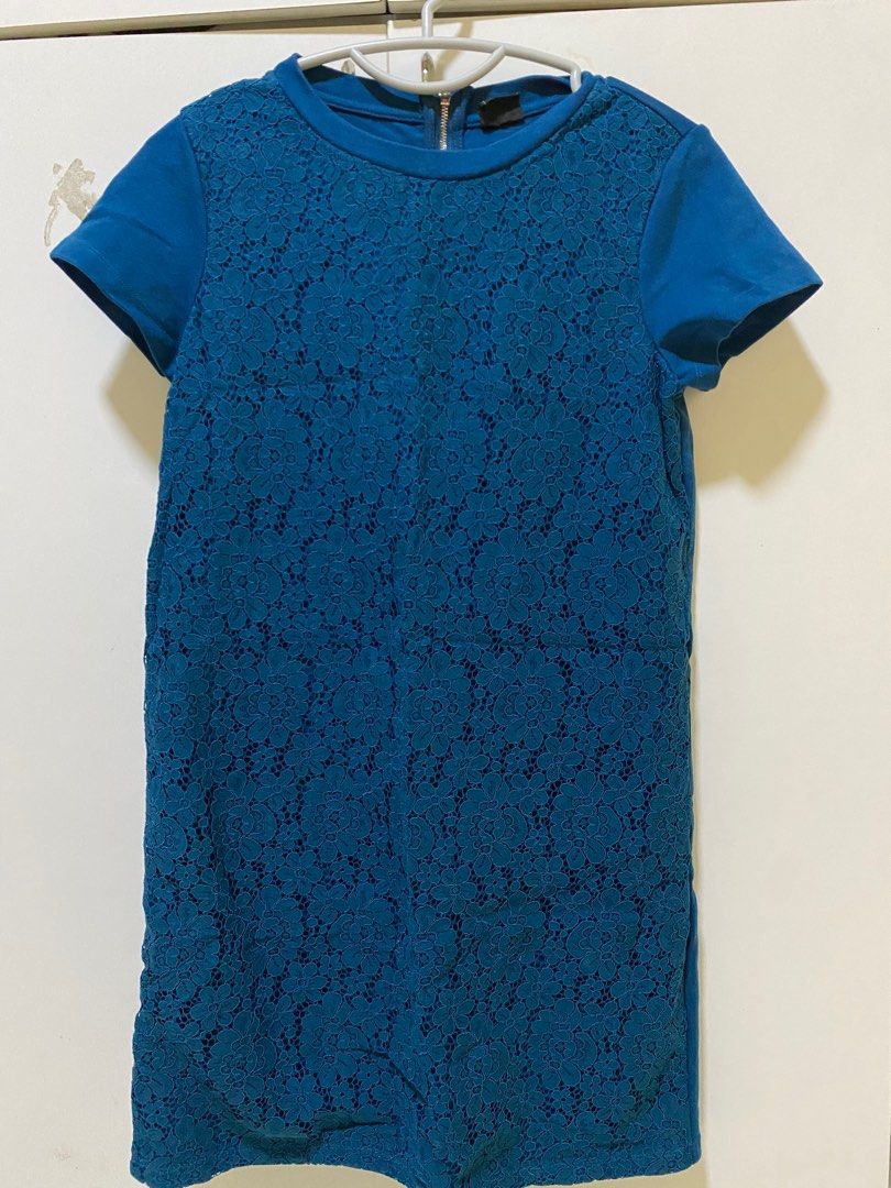 office dresses (Category: Dresses) located in Singapore. Submitted by ayexmelx (Listing ID 1325511683, Image 2). Description: all like new, worn once or twice, suitable for office wear, either M or L sizes, $4 each for all.