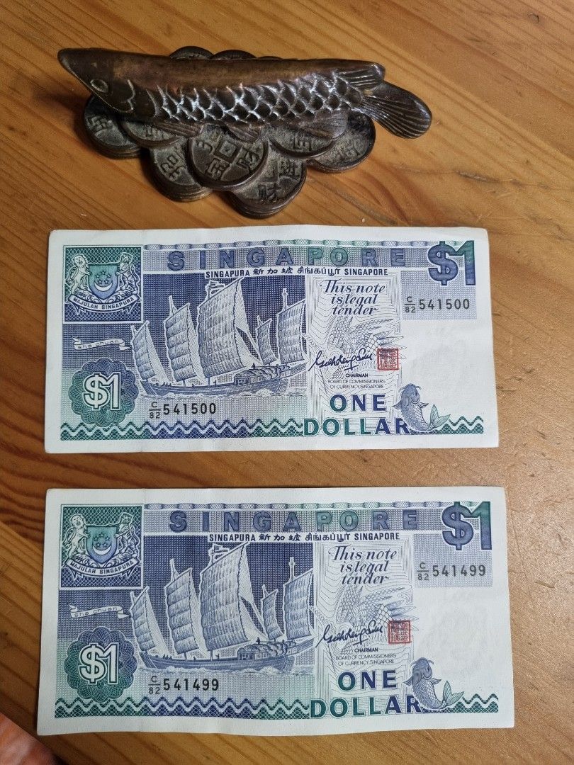 Old Notes (Category: Everything Else) located in Singapore. Submitted by ousamuel (Listing ID 1325454799, Image 1). Description: S$1 notes, ship series - 2 pieces in running serial numbers, 541499 n 541500.