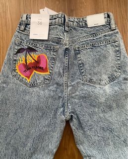 OLIVIA RODRIGO BERSHKA MOM JEANS