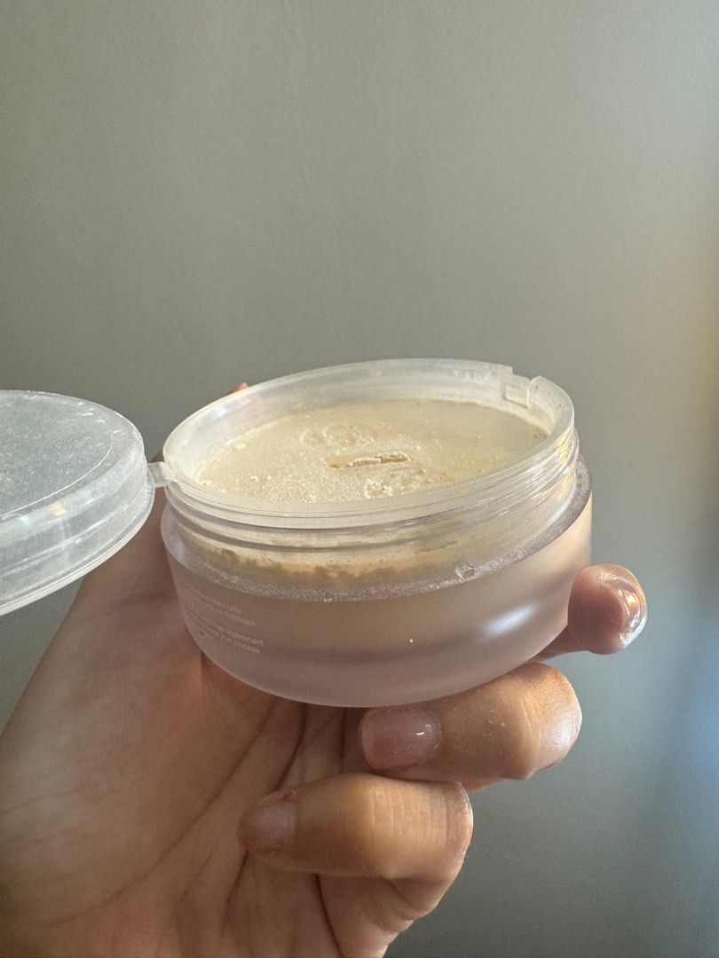 One size powder (Category: Makeup) located in Quezon City. Submitted by destashingmycloset (Listing ID 1325504890, Image 3). Description: .