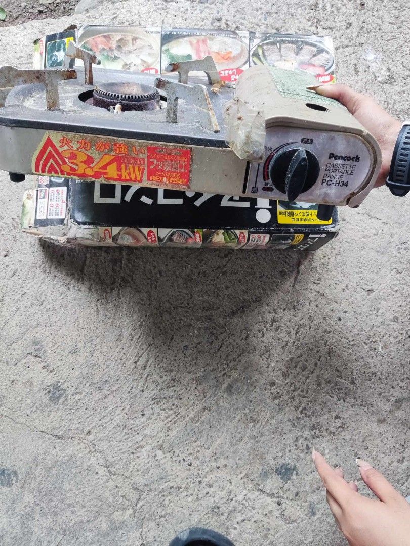 Portable butane gas stove (Category: BBQ, Grills & Hotpots) located in Mabalacat. Submitted by fastgem_867db2 (Listing ID 1325447228, Image 3). Description: No issues Still working Just dirty, Will clean before shipping out. Stocked not being used anymore..