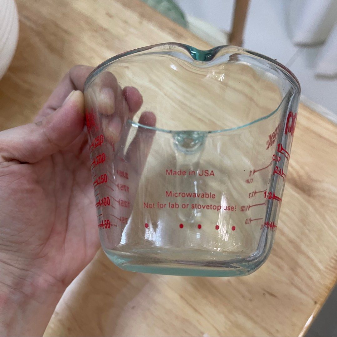 Pyrex Measuring Cup 1 cup 250 ml (Category: Bakeware) located in San Jose. Submitted by salt02 (Listing ID 1325599871, Image 3). Description: Brand new from US Never been used 1 cup / 250 ml.