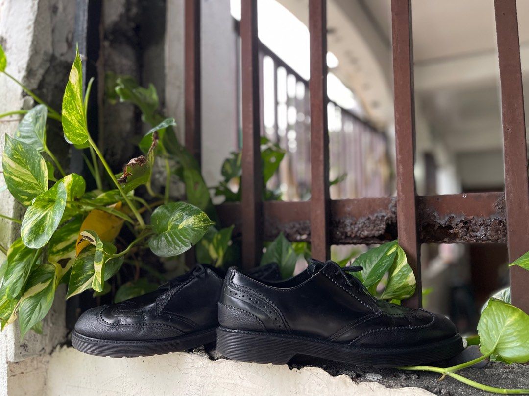 Rare Authentic Dr Martens Kelvin Brogues Black Shoes Men s Fashion Footwear Casual Shoes on Carousell