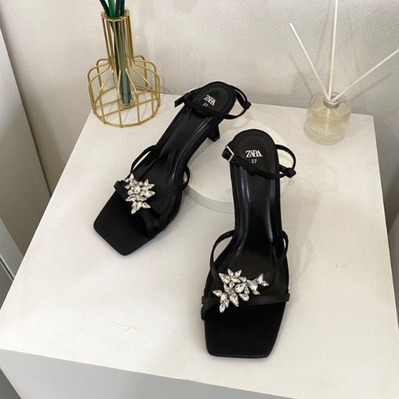 Sepatu ZARA Rhinestone Strappy Heels Shoes