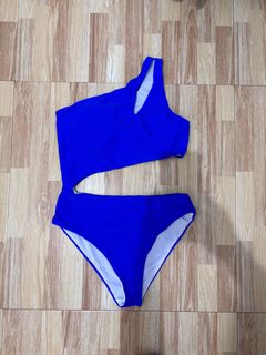 (Category: ) located in . Submitted by declutter0403 (Listing ID 1325559233, Image 1). Description: .