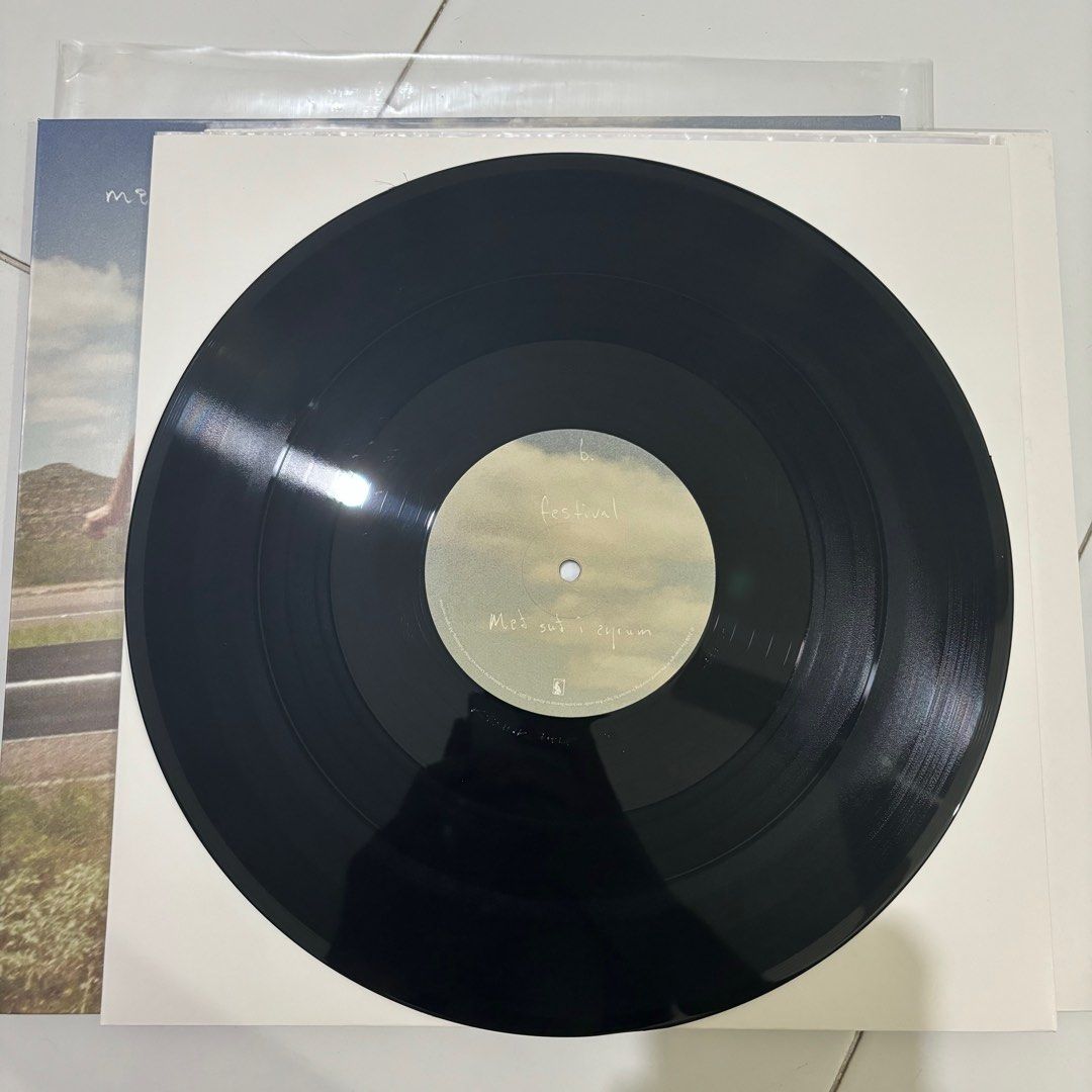 Sigur Ros - Með suð í eyrum við spilum endalaust, Hobbies