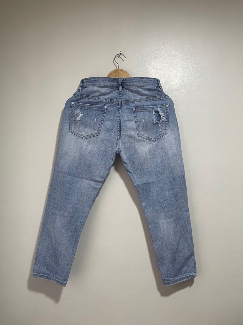 Straight Casual Jeans with patches (Category: Jeans) located in Santa Rosa. Submitted by krxtnm (Listing ID 1325514063, Image 3). Description: Size Mid waist - 26” Length - 32” Crotch - 10” Nice fit when worn RFS: does not fit anymore .