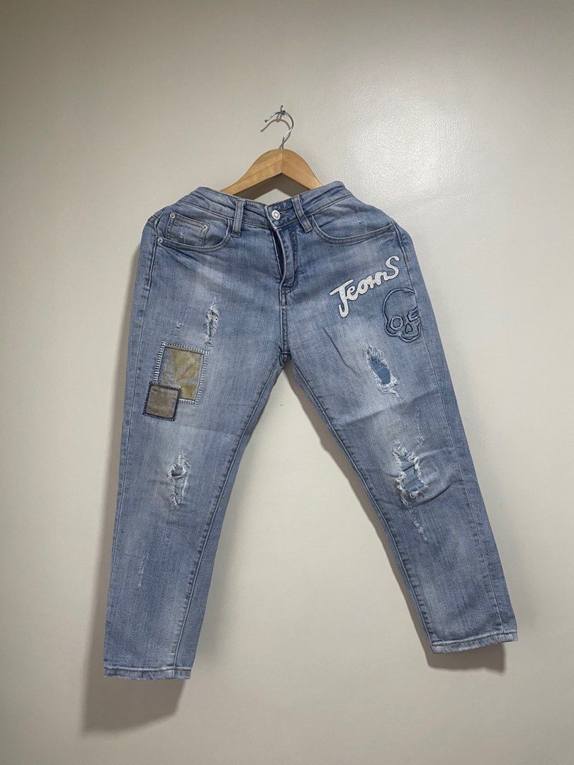 Straight Casual Jeans with patches (Category: Jeans) located in Santa Rosa. Submitted by krxtnm (Listing ID 1325514063, Image 1). Description: Size Mid waist - 26” Length - 32” Crotch - 10” Nice fit when worn RFS: does not fit anymore .