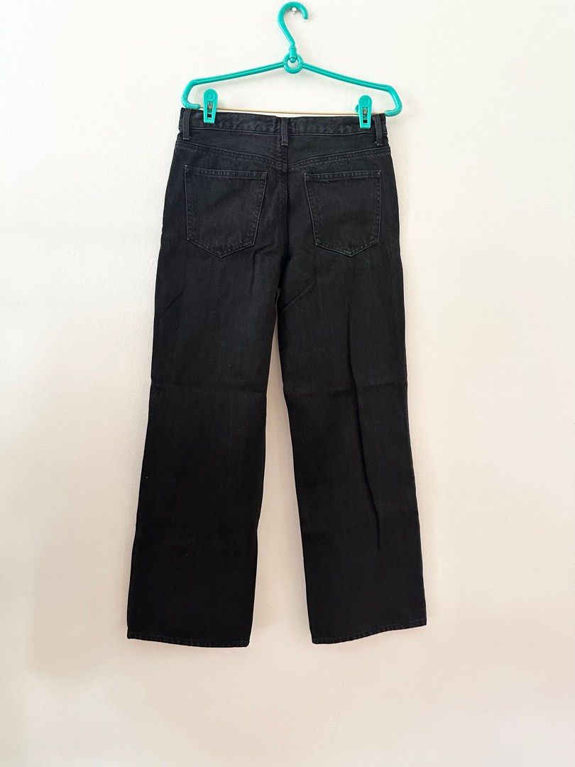 Uniqlo black jeans straight cut, Women's Fashion, Bottoms, Jeans