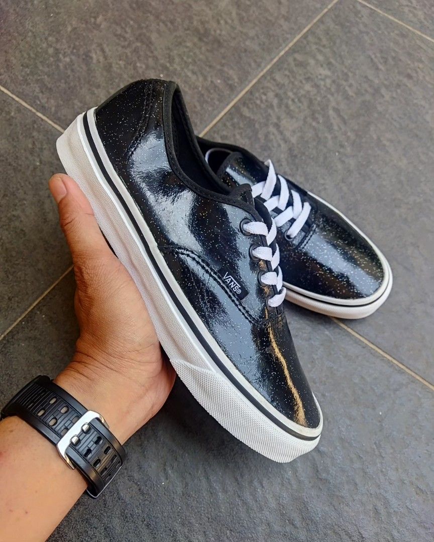 Vans authentic patent galaxy, Fesyen Wanita, Sepatu di Carousell