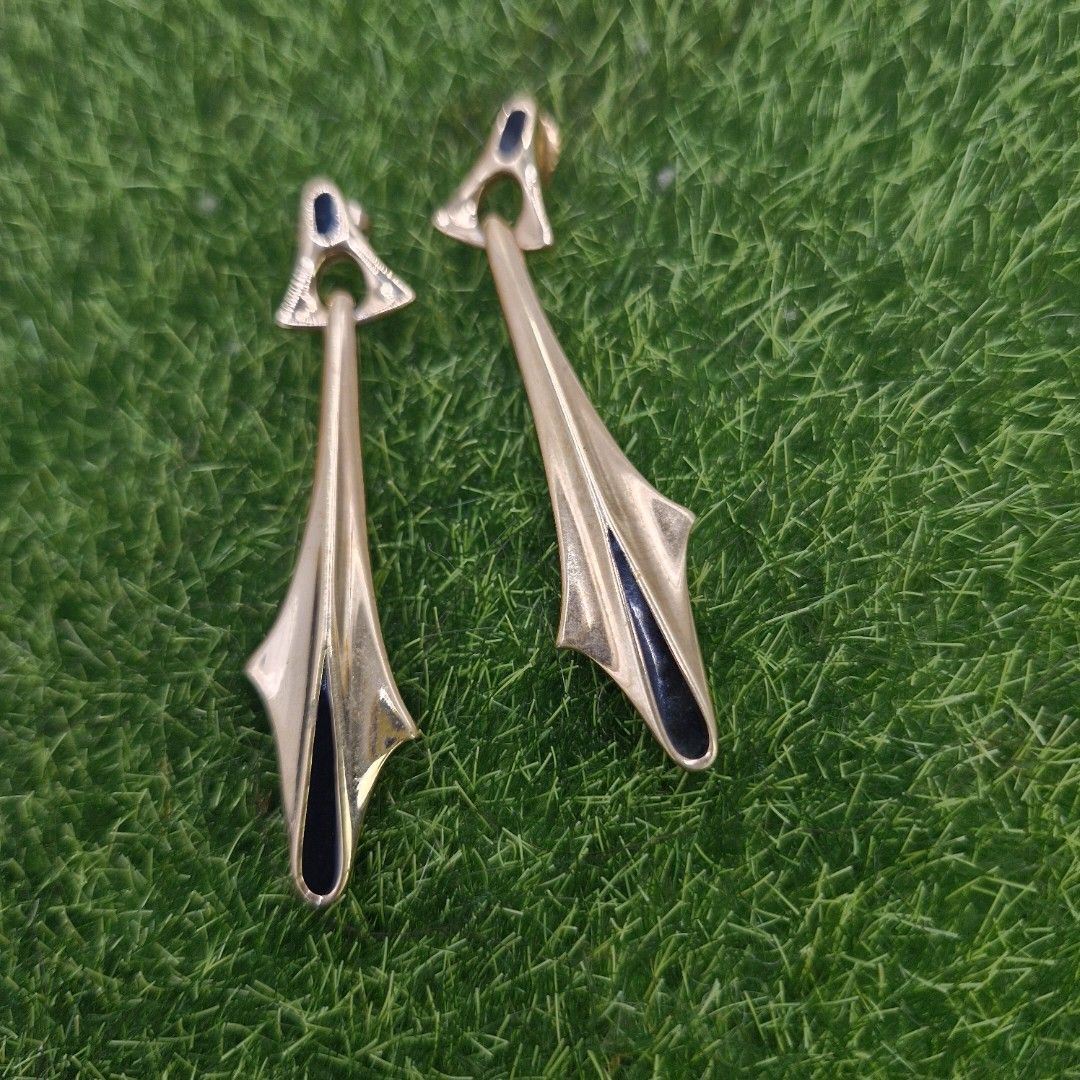 Vintage black drop earrings on sale