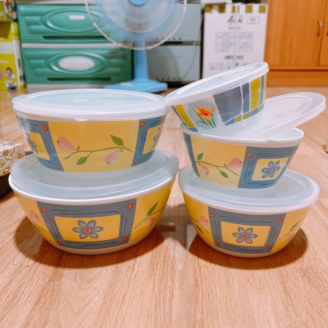5 piece Storage Bowl with Cover (Category: Food Organization & Storage) located in Manila. Submitted by punini (Listing ID 1325750203, Image 2). Description: LAST PRICE NA PO Brand New RFS: decluttering Opened just to take pictures MOP: Gcash/Bank Deposit Courier: J&T / Lalamove (within Manila) Shipping shouldered by buyer Meetup: Mall of Asia.