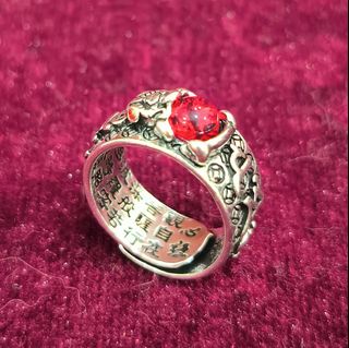 (Category: ) located in . Submitted by eun.yi.antique (Listing ID 1325725762, Image 1). Description: .