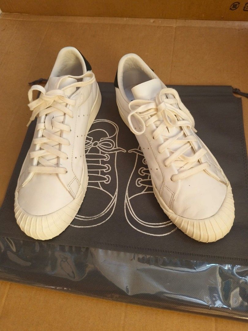 Adidas originals 40 2025