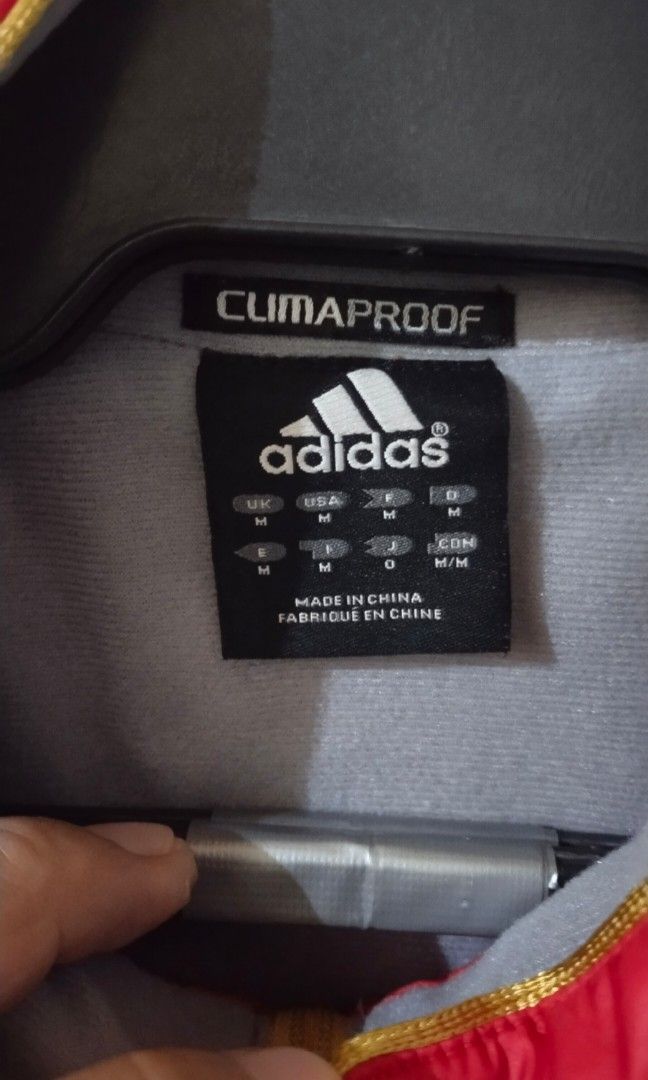 ADIDAS Adidas Windbreaker Cold Protection Red x Gold Asian Large XL Size US medium size 22 width Men s Fashion Coats Jackets and Outerwear on Carousell