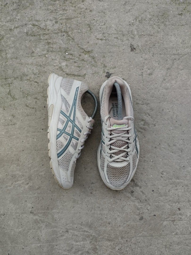 Asics GeL-Contend 4 'stone grey blue' (Category: Sneakers) located in Cavite. Submitted by martjohn (Listing ID 1325726340, Image 3). Description: Asics GeL-Contend 4 'stone grey blue' Us Asics7½ / Cm 25.5 Good condition Check details: Good 1500.