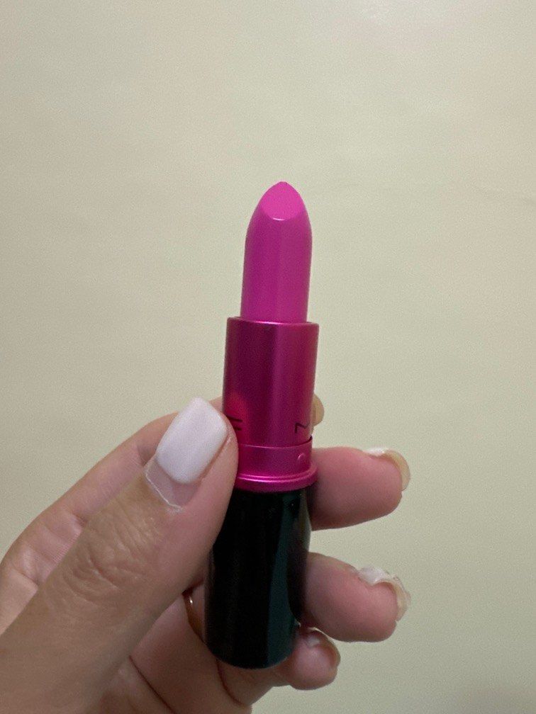 Authentic Mac 🫦 (Category: Makeup) located in Davao. Submitted by eiynah (Listing ID 1325744391, Image 1). Description: 💋 Bnew w/o Box 💋 Decluttering.