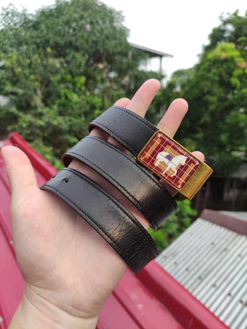 Authentic Hermes Horse buckle leather belt (Category: Luxury Accessories) located in Manila. Submitted by maxxxxxxxxxxxx (Listing ID 1325731154, Image 1). Description: for sale vintage Hermes belt auth buckle and belt leather is old and crispy but can be replaced buckle is nice vintage model.