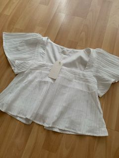 (Category: ) located in . Submitted by wxuan__ (Listing ID 1325647455, Image 1). Description: .