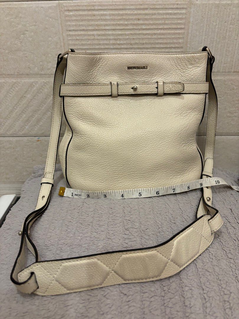 Bruno Magli small bucket bag (Category: Shoulder Bags) located in Imus. Submitted by bagsofblessings24 (Listing ID 1325681541, Image 2). Description: Preloved Bruno Magli (Italy) Small off white 2 tone design bucket bag Excellent condition With free dust bag Pls ask via Carousell chat J&T delivery.