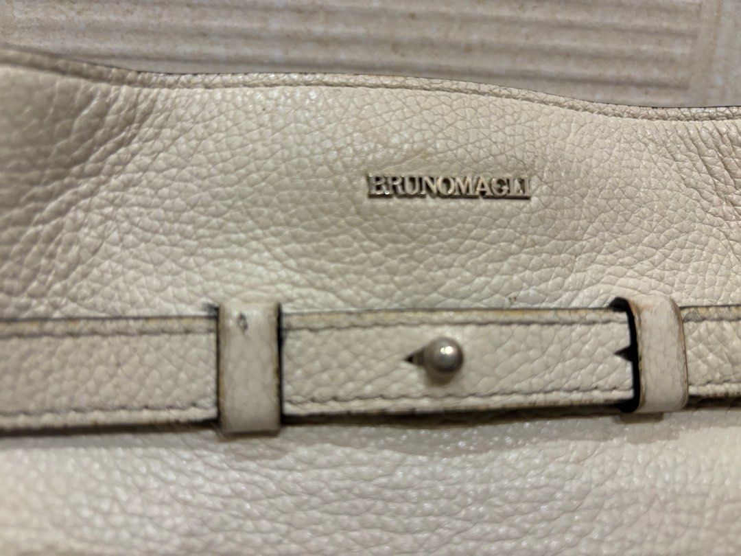 Bruno Magli small bucket bag (Category: Shoulder Bags) located in Imus. Submitted by bagsofblessings24 (Listing ID 1325681541, Image 3). Description: Preloved Bruno Magli (Italy) Small off white 2 tone design bucket bag Excellent condition With free dust bag Pls ask via Carousell chat J&T delivery.