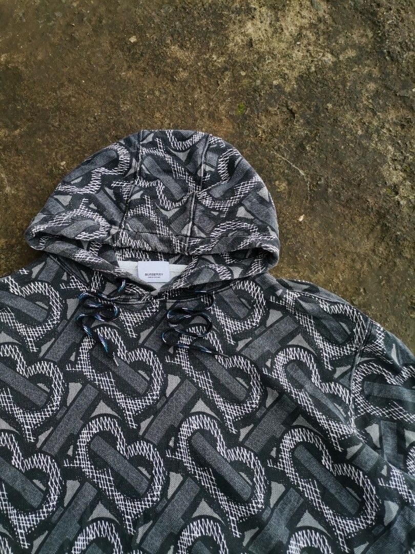BURBERRY BT ALL OVER PRINT Men s Fashion Coats Jackets and Outerwear on Carousell