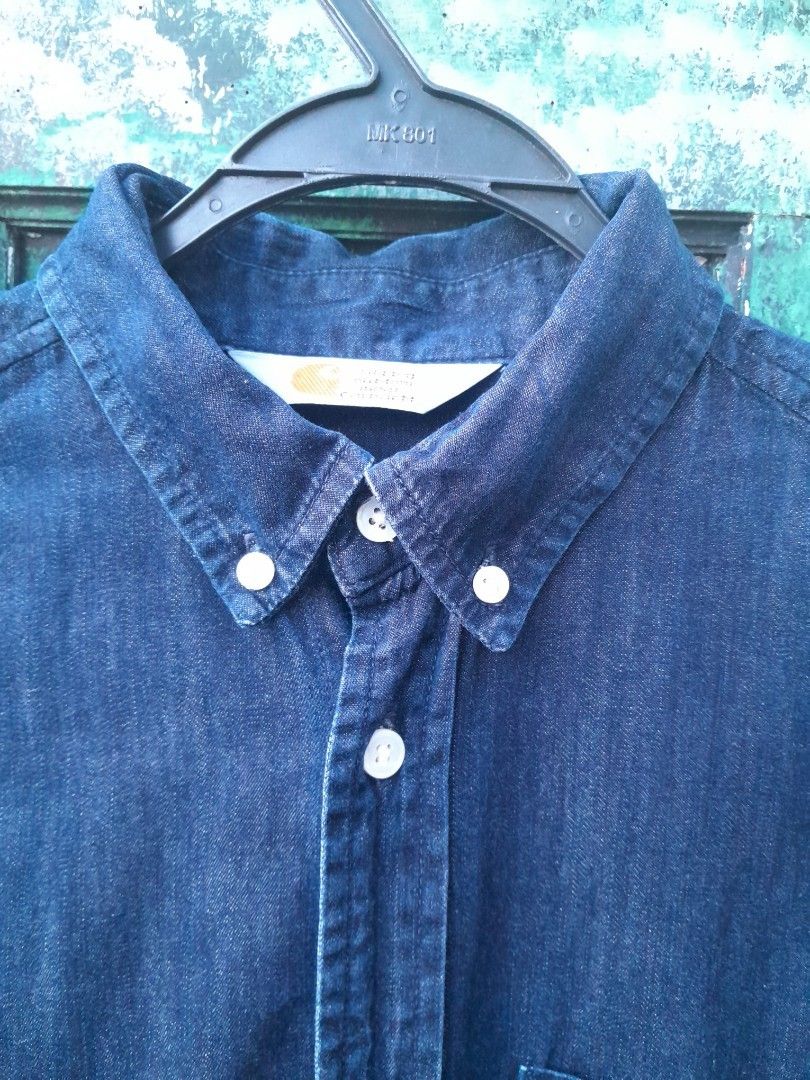 Carhartt civil shirt Fesyen Pria Pakaian Atasan di Carousell