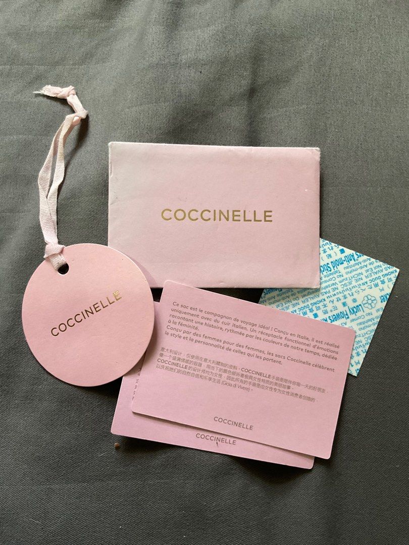 COCCINELLE SANDY CROSSBODY BAG (Category: Luxury Bags & Wallets) located in Imus. Submitted by storiesforstrays (Listing ID 1325694462, Image 2). Description: No when worn photos. Great condition. No discoloration. No major damages. Last price posted. SF will be shouldered by buyer. Courier via ggx direct. Only SF can be COD. All proceeds will go to @catsofdaanghari .