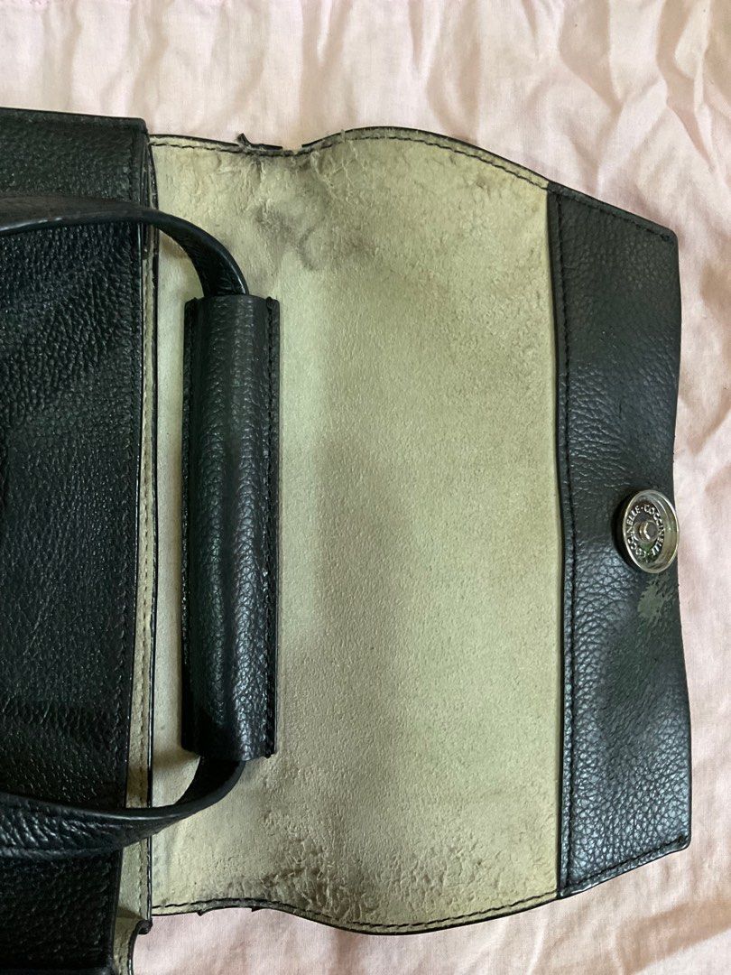 COCCINELLE SANDY CROSSBODY BAG (Category: Luxury Bags & Wallets) located in Imus. Submitted by storiesforstrays (Listing ID 1325694462, Image 3). Description: No when worn photos. Great condition. No discoloration. No major damages. Last price posted. SF will be shouldered by buyer. Courier via ggx direct. Only SF can be COD. All proceeds will go to @catsofdaanghari .