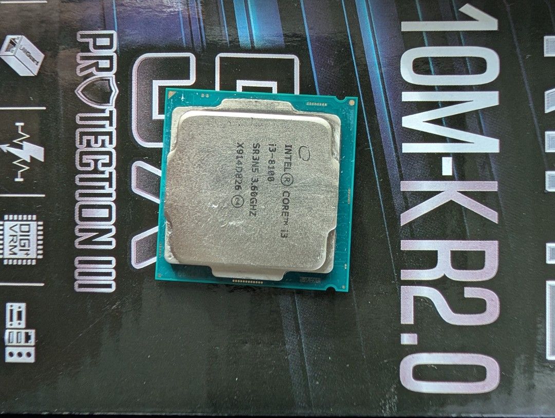 Intel Core i3-8100 4コア 3.60GHz 6MB 65W LGA1151 訳ありジャンク扱い