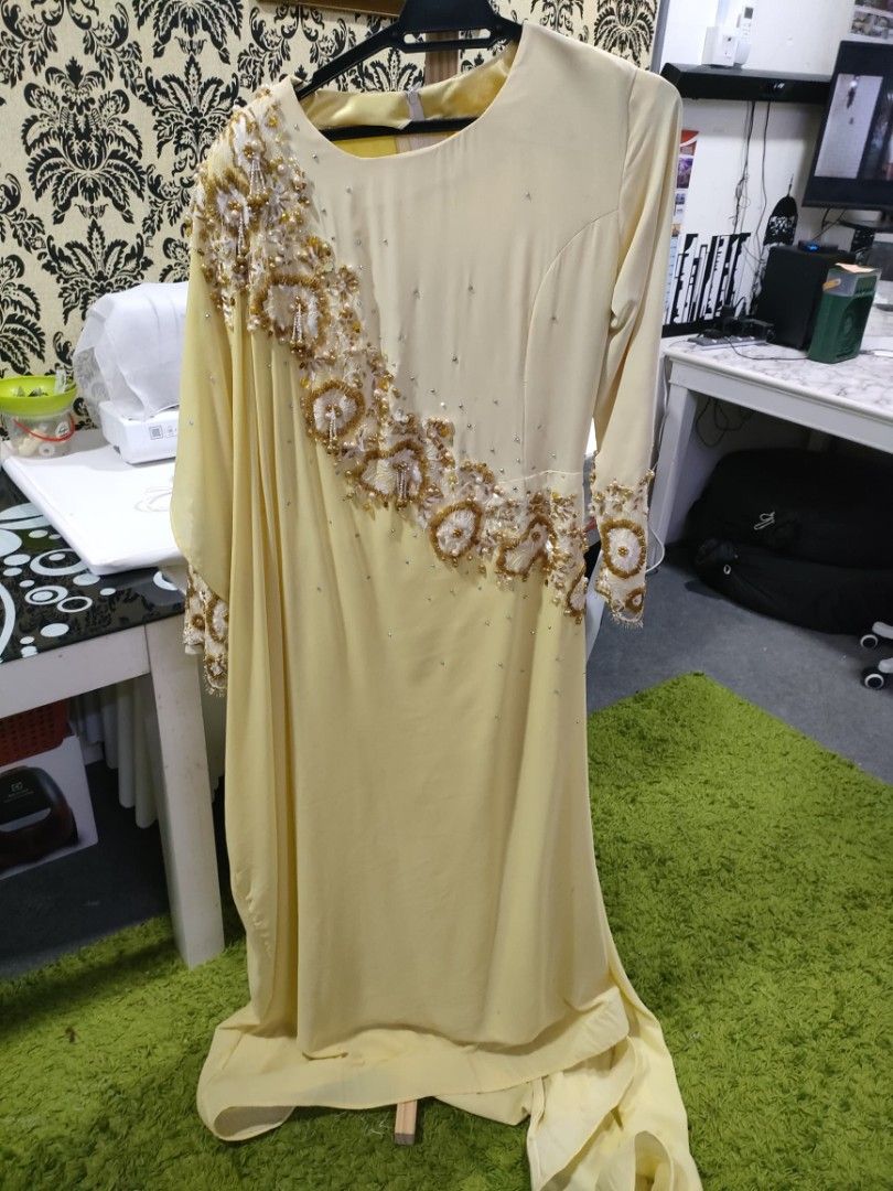 Dress murah soft yellow full beading dinner glamor artist look baju murah tunang sanding kualiti butik pengantin Women s Fashion Dresses Sets Dresses on Carousell