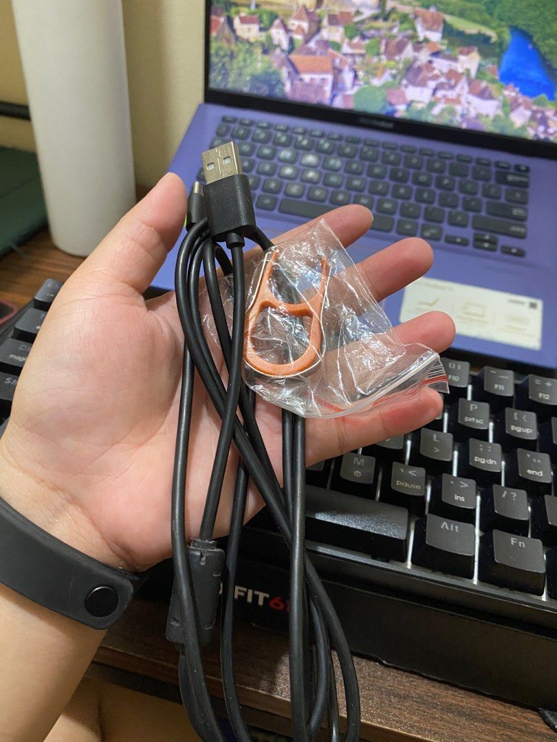 Fantech MAXFIT61 Mechanical RGB Keyboard (Category: Computer Keyboard) located in Manila. Submitted by shadrachhh (Listing ID 1325628021, Image 3). Description: .