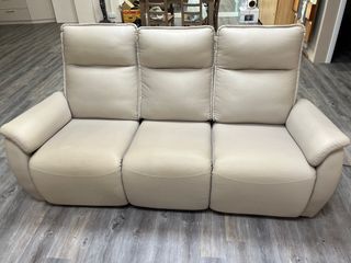（分類：）位於 。 由 sze_m 提交（商品編號 1325696478，圖片 1）。簡介： 。